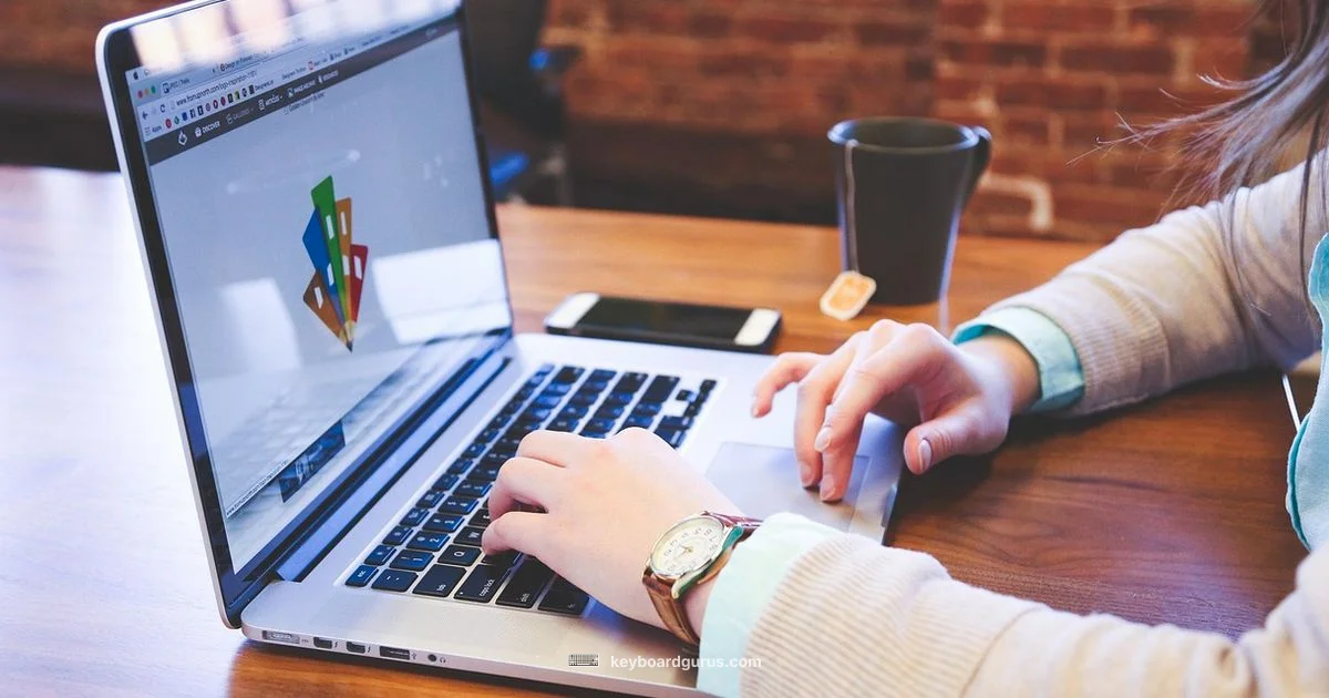 Lessons Comparison - Keyboard Gurus