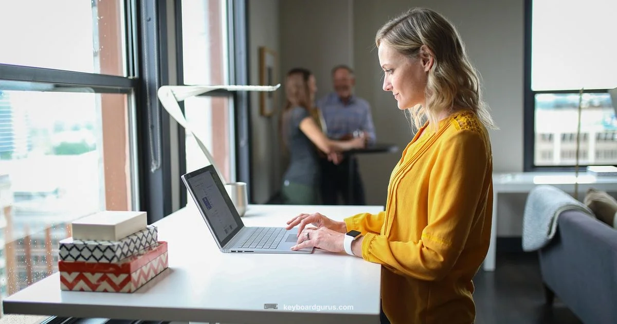 Ergonomic Keyboard Stand - Keyboard Gurus