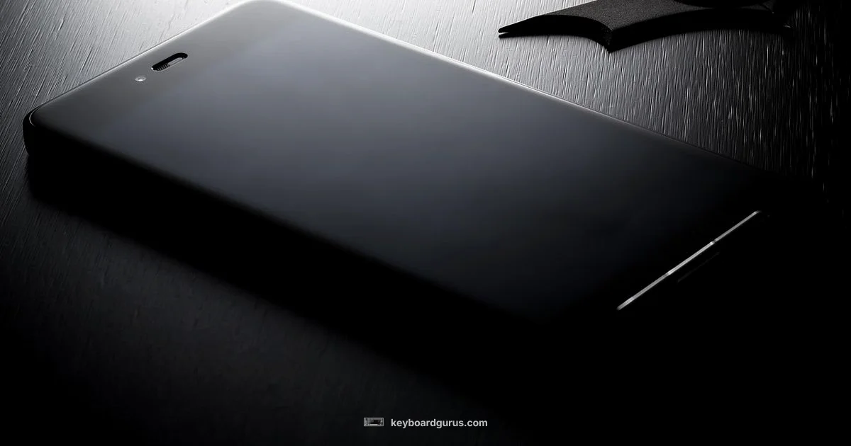 Dark Keyboard on iOS - Keyboard Gurus