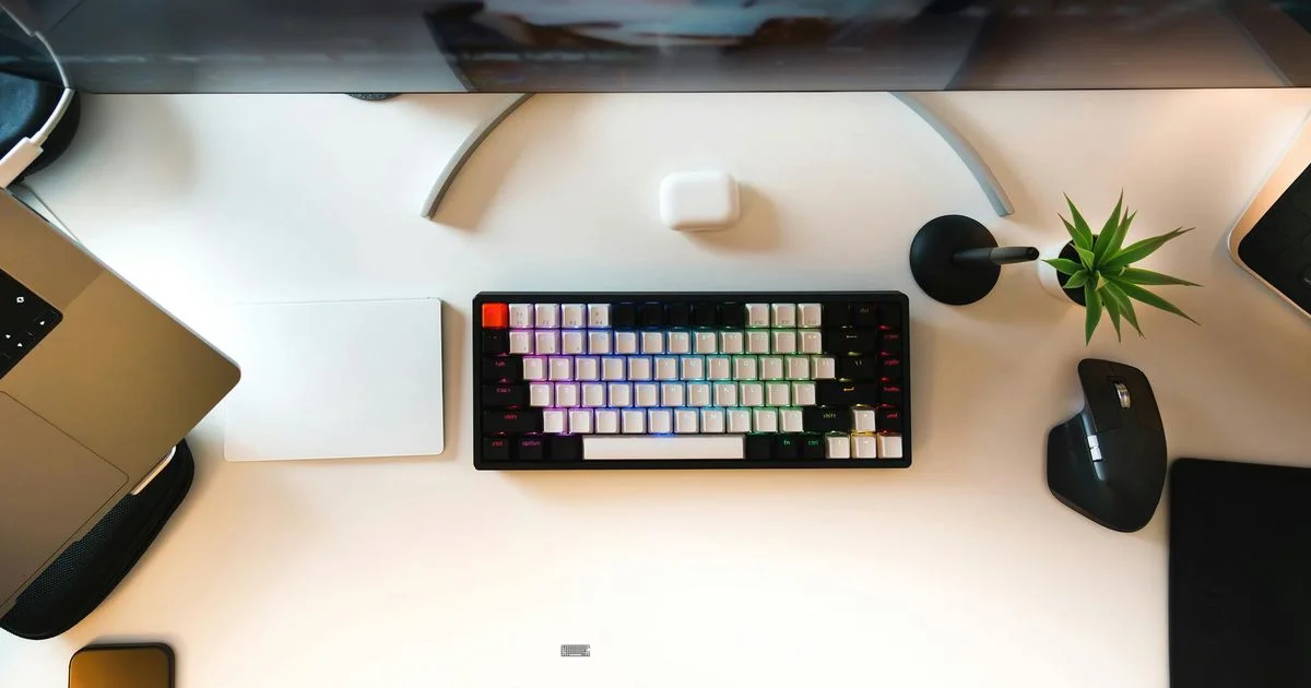 Flex vs Pro Keyboard - Keyboard Gurus