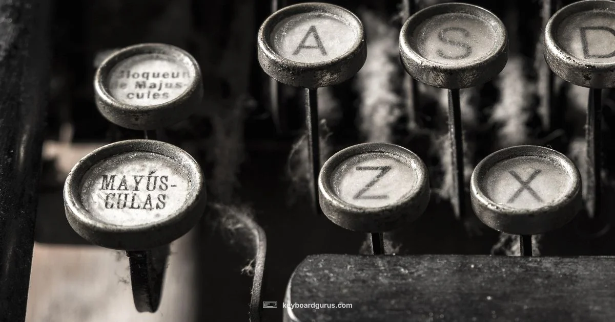 Heart Typing Heart Typing - Keyboard Gurus